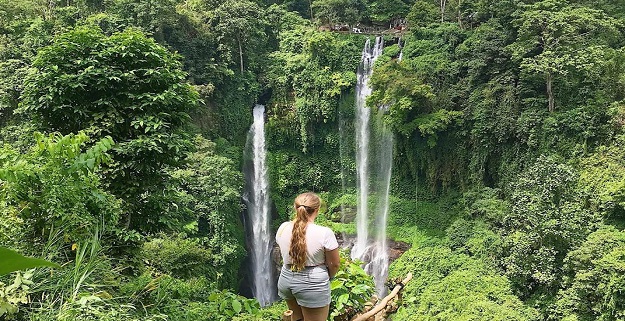 sekumpul waterfall bali