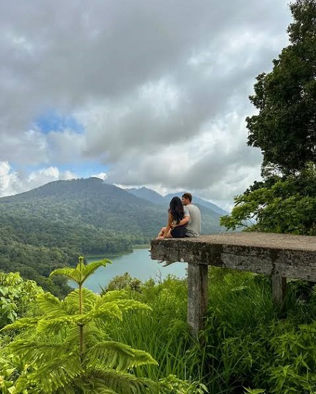 twin lake view point