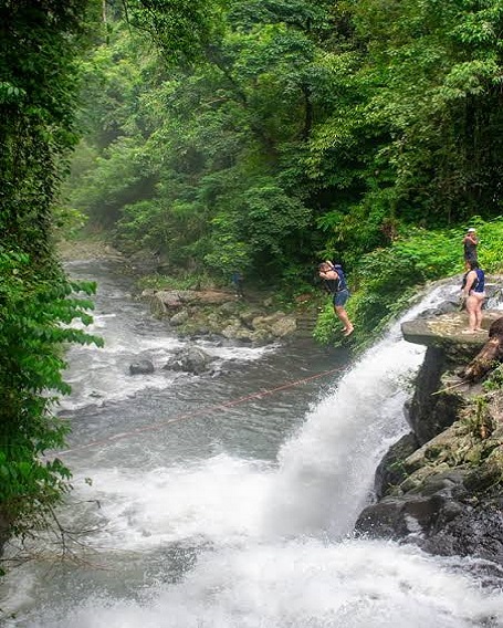 aling aling waterfall cliff jump
