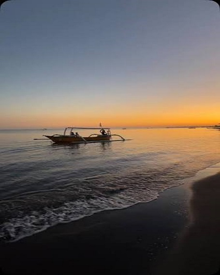 lovina beach
